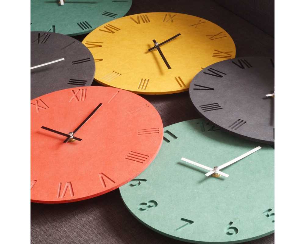 Nowoczesny zegar ścienny ECOBOARD RZYMSKI czarny - dekoracyjny zegar wiszący - wyposażenie wnętrz 